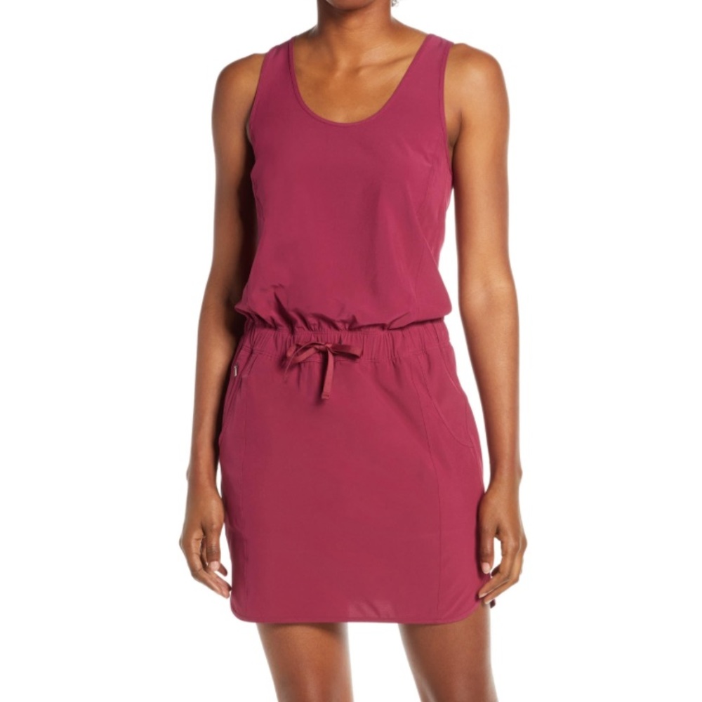 New with Tags, Patagonia Fleetwith Dress, Women’s size Small, Arrow Red
